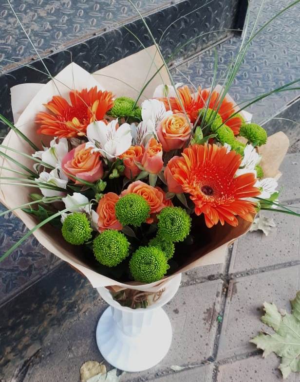 Букет цветов из: Герберы, Хризантемы, Альстромерии и Розы в Ребрихе