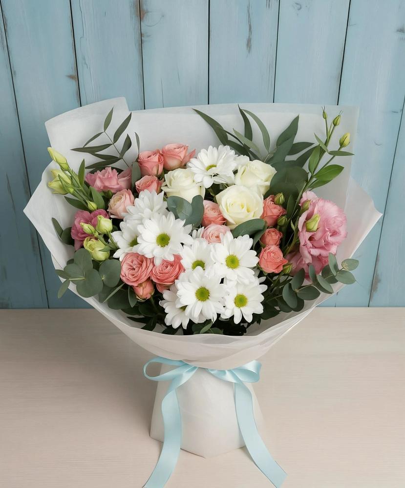 Букет цветов из: Розы, Лизиантусы и Хризантемы в Ребрихе