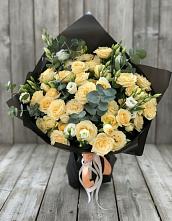 Букет цветов из:  Розы и Лизиантусы #REPLACE_PRED# Ребрихе