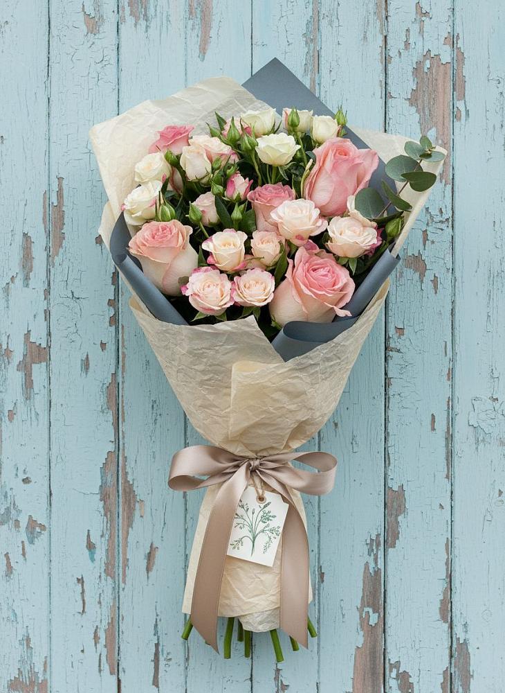 Букет цветов из: Розы в Ребрихе