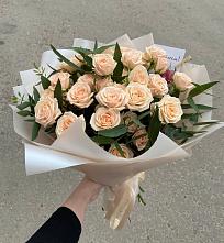 Букет Кремовые розы Латте в Ребрихе