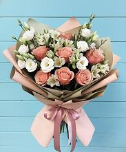 Букет цветов из:  Розы, Альстромерии и Лизиантусы #REPLACE_PRED# Ребрихе