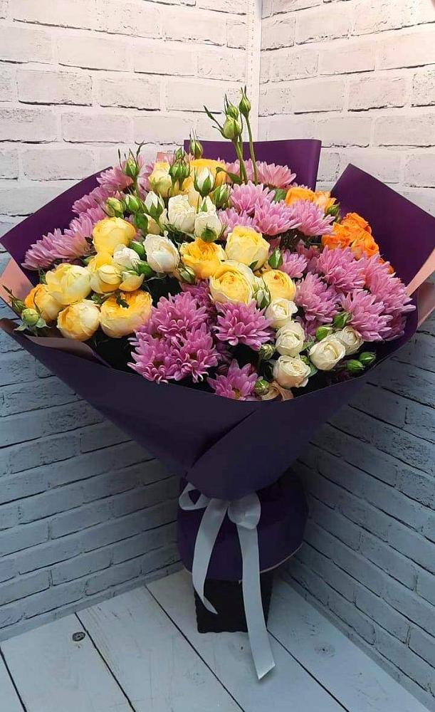 Букет цветов из: Хризантемы и Розы в Ребрихе