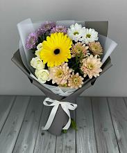 Букет цветов из:  Розы, Герберы и Хризантемы в Ребрихе