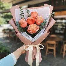 Букет цветов из:  Розы в Ребрихе