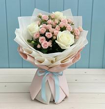Букет цветов из:  Розы в Ребрихе