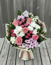 Букет цветов из:  Альстромерии, Гвоздики, Розы и Хризантемы в Ребрихе