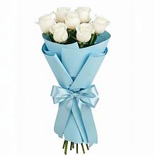 Букет 7 белых роз Проуд в Ребрихе