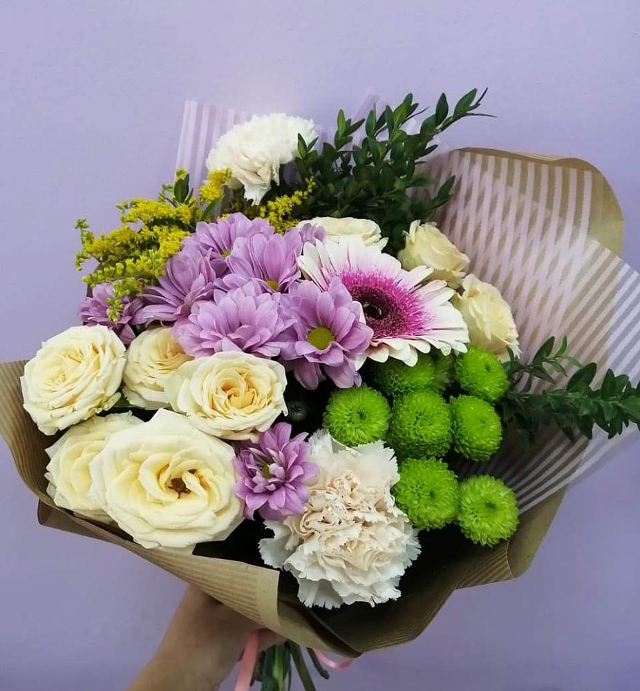 Букет цветов из: Хризантемы, Розы, Гвоздики и Герберы в Ребрихе