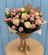 Букет цветов из:  Розы в Ребрихе