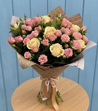 Букет цветов из:  Розы в Ребрихе
