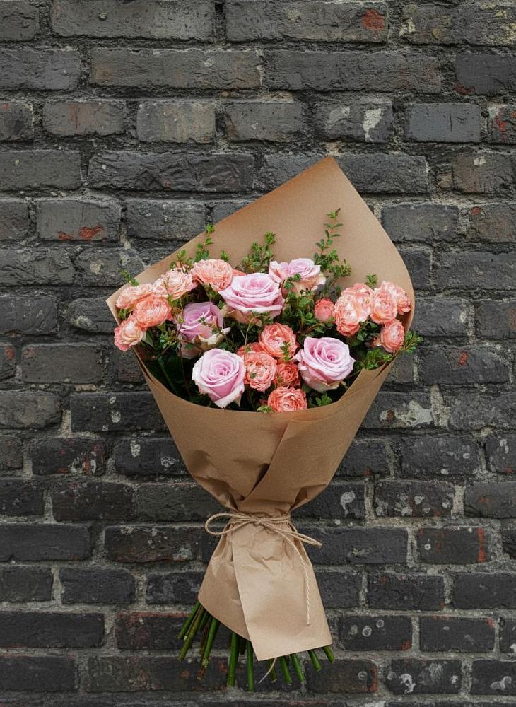 Букет цветов из: Розы в Ребрихе