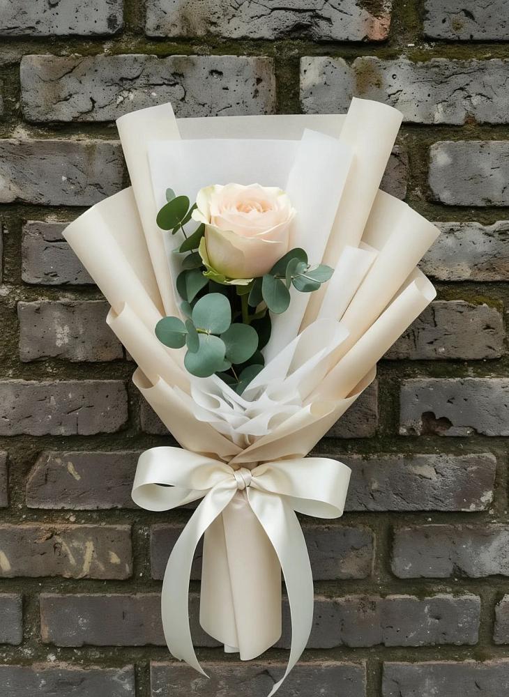 Букет цветов из: Розы в Ребрихе