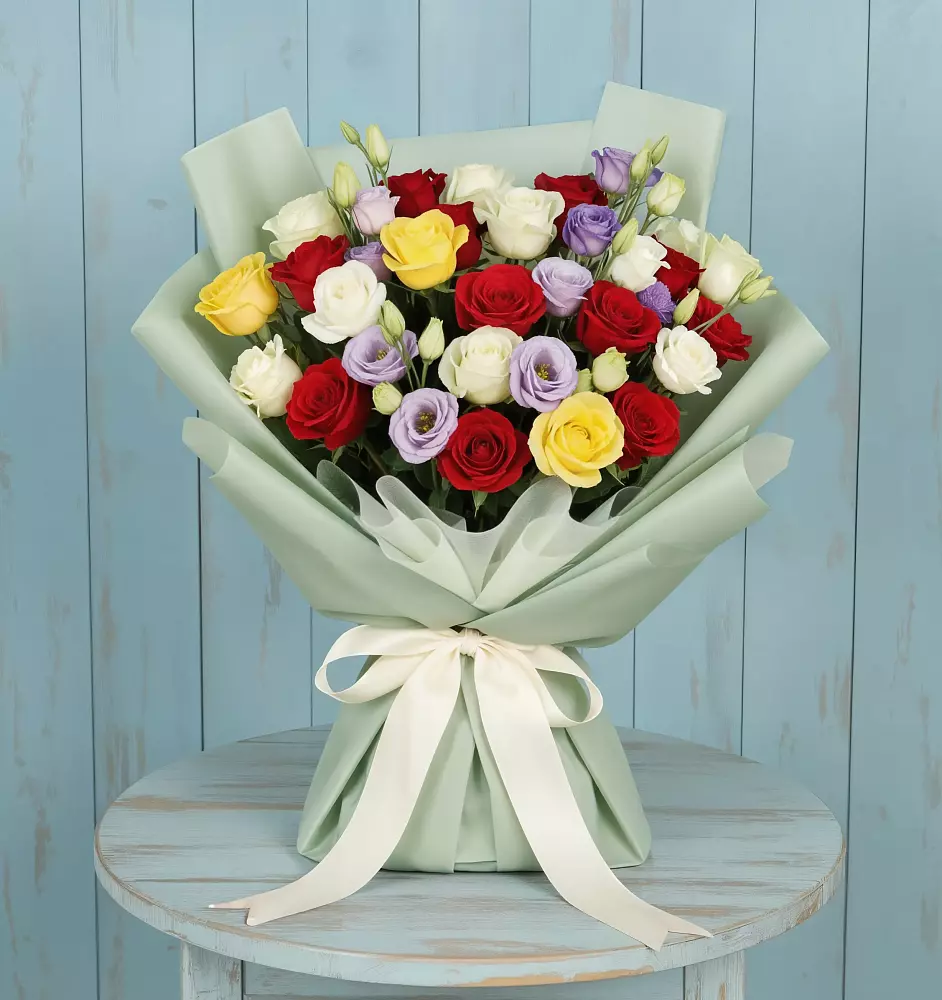 Букет цветов из: Розы в Ребрихе