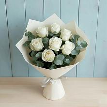 Букет Белые розы в Эвкалипте в Ребрихе