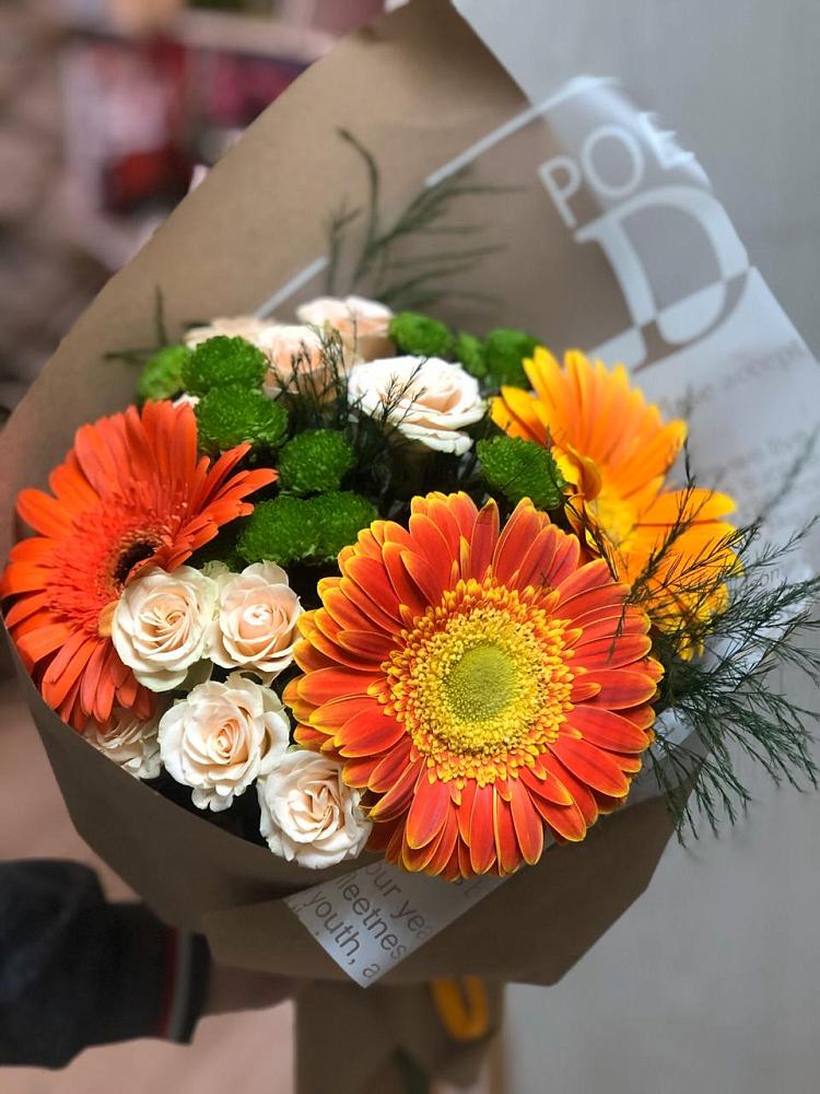 Букет цветов из: Герберы, Хризантемы и Розы в Ребрихе
