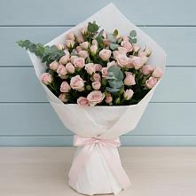 Букет цветов из:  Розы в Ребрихе