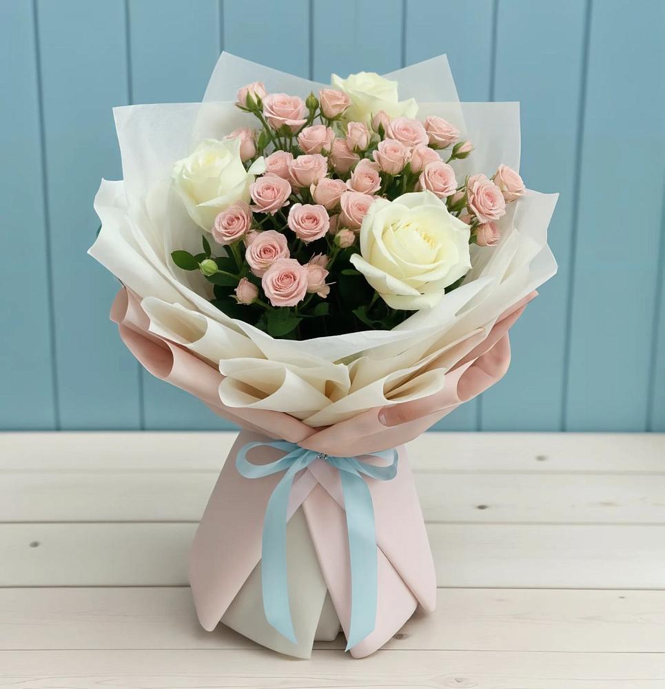 Букет цветов из: Розы в Ребрихе