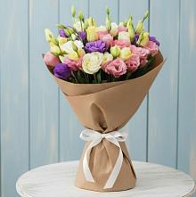 Букет цветов из:  Лизиантусы в Ребрихе