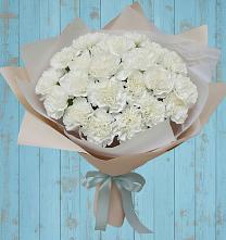 Букет цветов из:  Гвоздики в Ребрихе