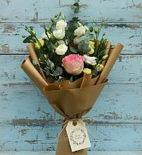 Букет цветов из:  Розы и Лизиантусы #REPLACE_PRED# Ребрихе