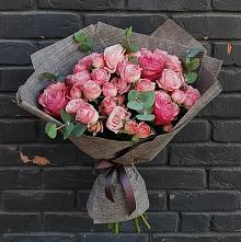 Букет цветов из:  Розы в Ребрихе